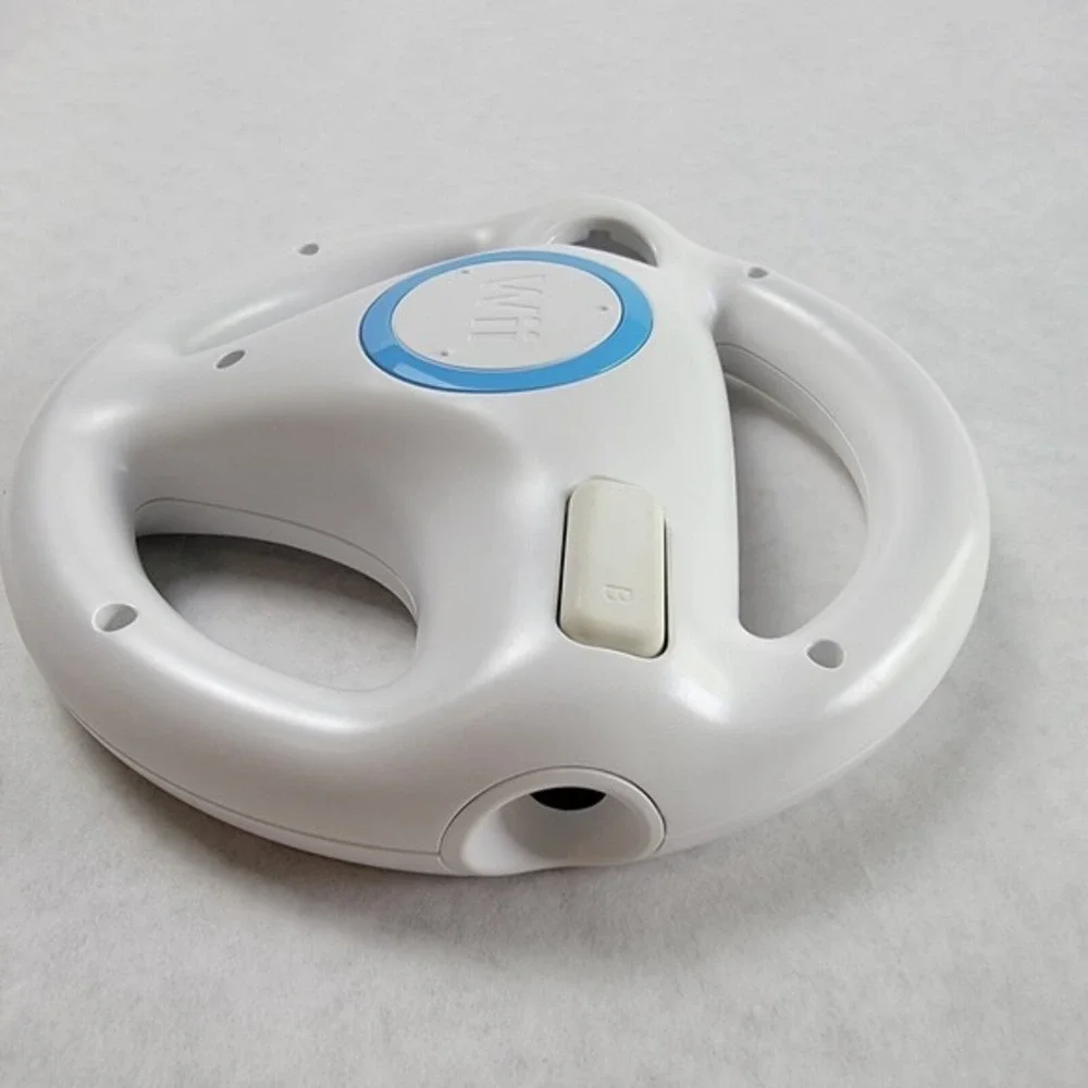 OEM Nintendo Wii Wheel &‎ 2 Nunchuck Controllers Bundle Tested Works Mario Kart